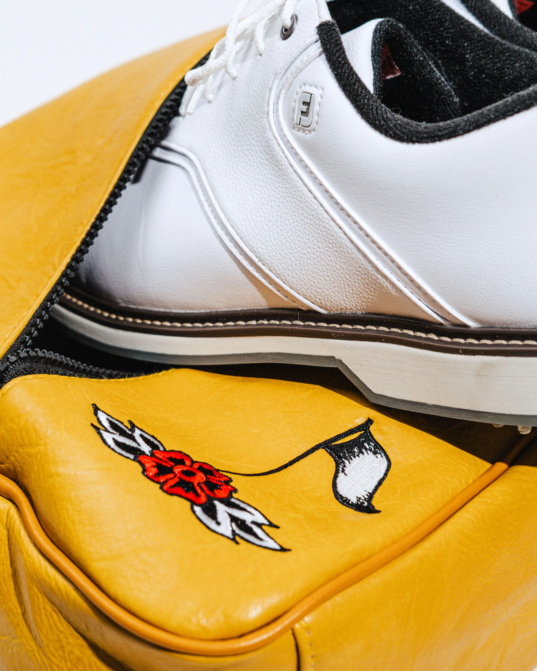 Never Lay Up Shoe Bag - Yellow - Image 5