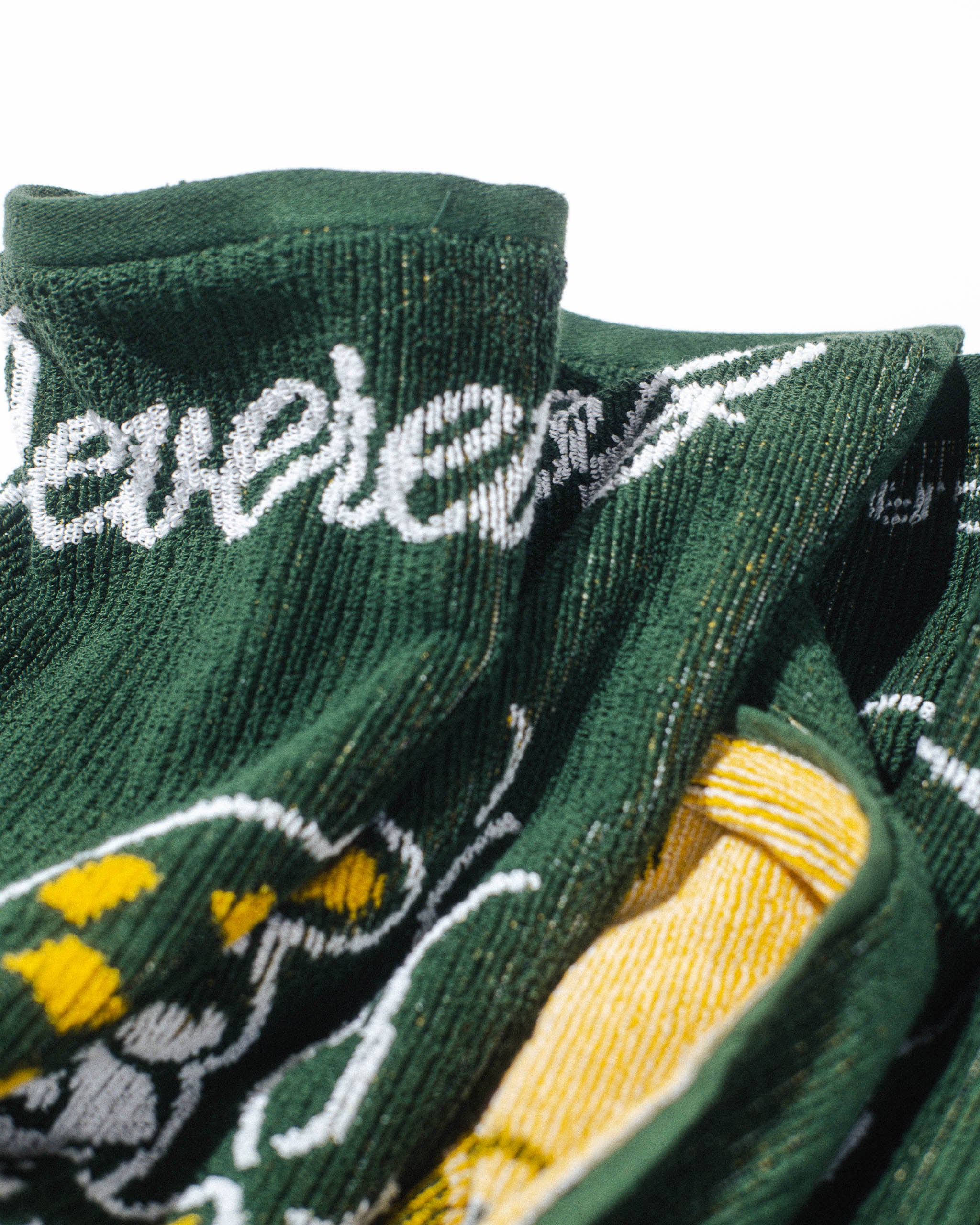 Smokin' Zaleas Knitted Golf Towel - White / Green - Image 6